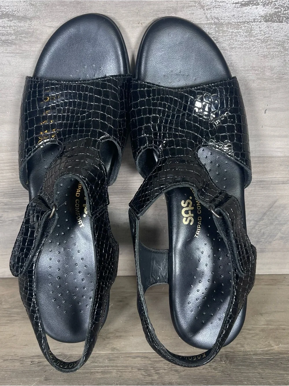 SAS Suntimer Heel Sandal Womens 9.5N Black Patent Croc Textured Comfort Open Toe